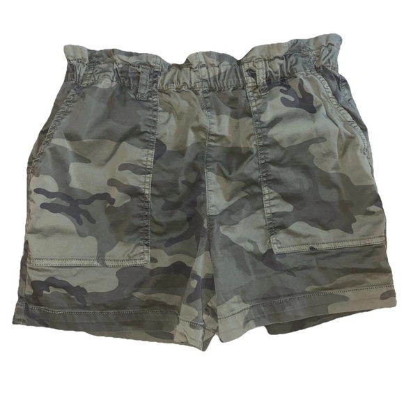 Sanctuary Standard Surplus Utility Shorts Womens 29 Camo Elastic Waist - Picture 1 of 4